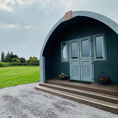 Готель Welly Boot Pod Shenstone Екстер'єр фото